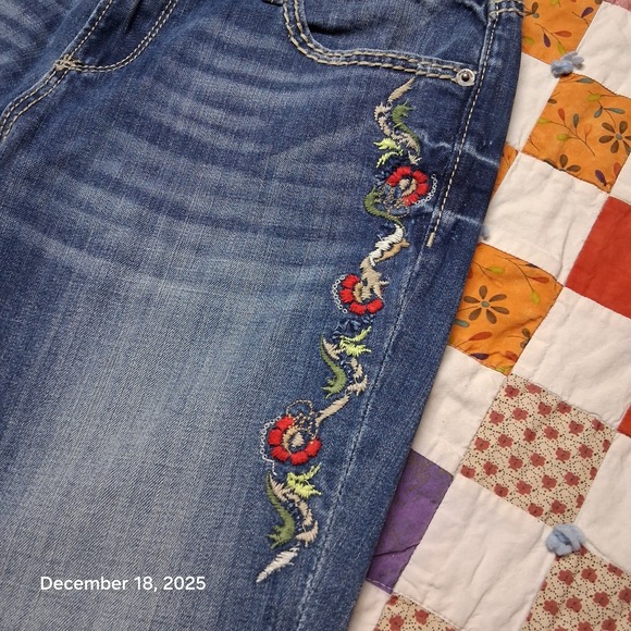 Driftwood Rose Embroidered Denim Blue Ankle Jeans Womens Size 29 - Picture 5 of 16